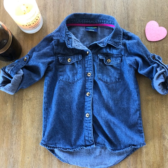 Button Up 💗 - Picture 2 of 3